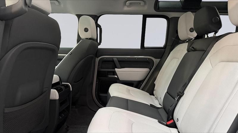 Used Land Rover Defender HSE Dynamic 2026 Grey SUV