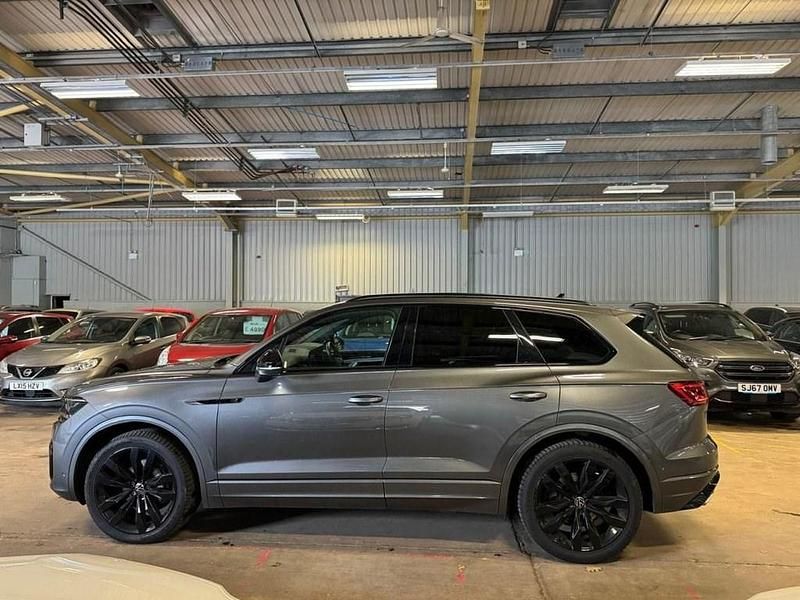 Usado VW Touareg Black Edition 286 HP (210 kW) 2023 Cinzento SUV