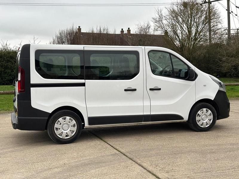 Used Vauxhall Vivaro 2015 White MPV