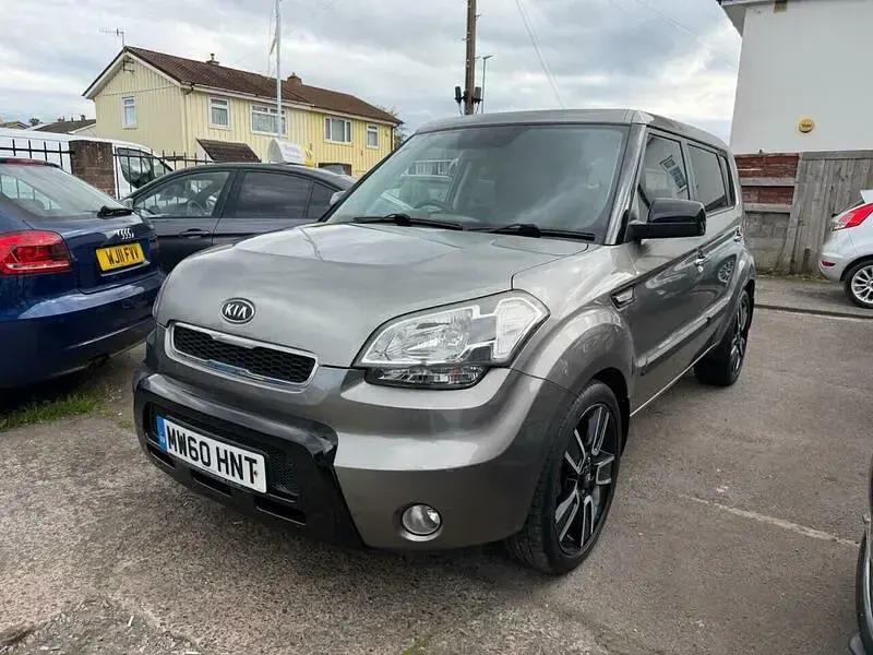 Used Kia Soul 126 HP (92 kW) 2011 Silver SUV