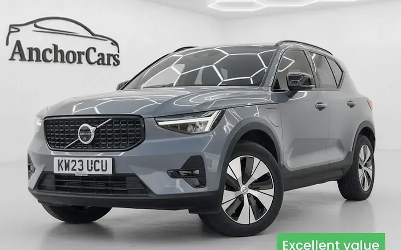 Used Volvo XC40 Plus 211 HP (155 kW) 2023 SUV