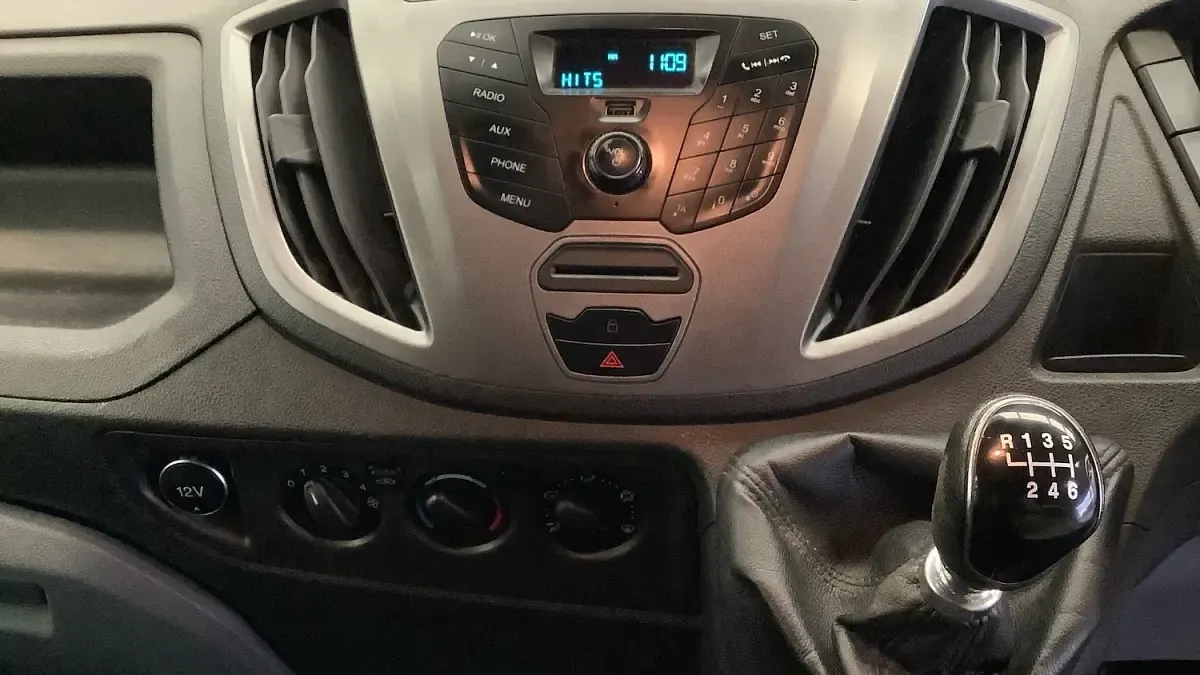 Used Ford Transit 130 HP (95 kW) 2018 White Van