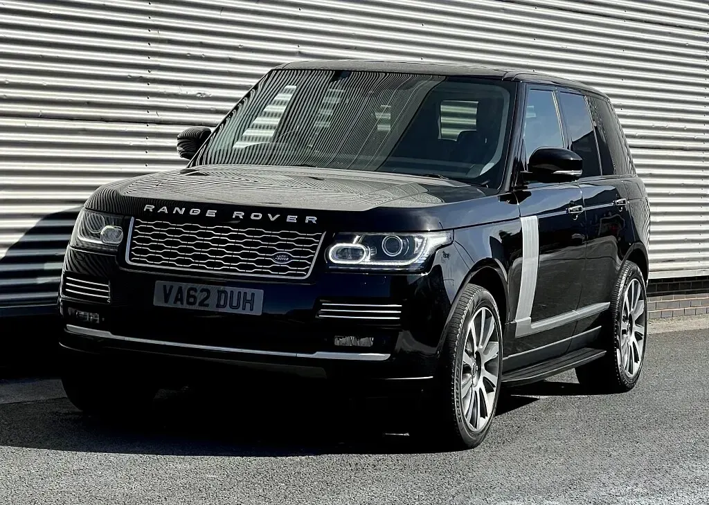Used Land Rover Range Rover Vogue SE 306 HP (225 kW) 2013 Black SUV