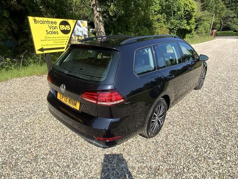 Used VW Golf VII SE 115 HP (84 kW) 2019 Black Estate