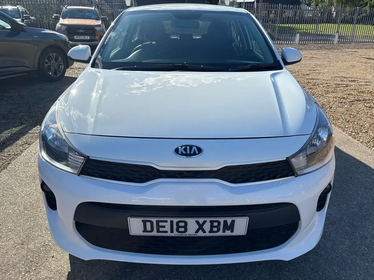 Used Kia Rio 83 HP (61 kW) 2018 White Hatchback