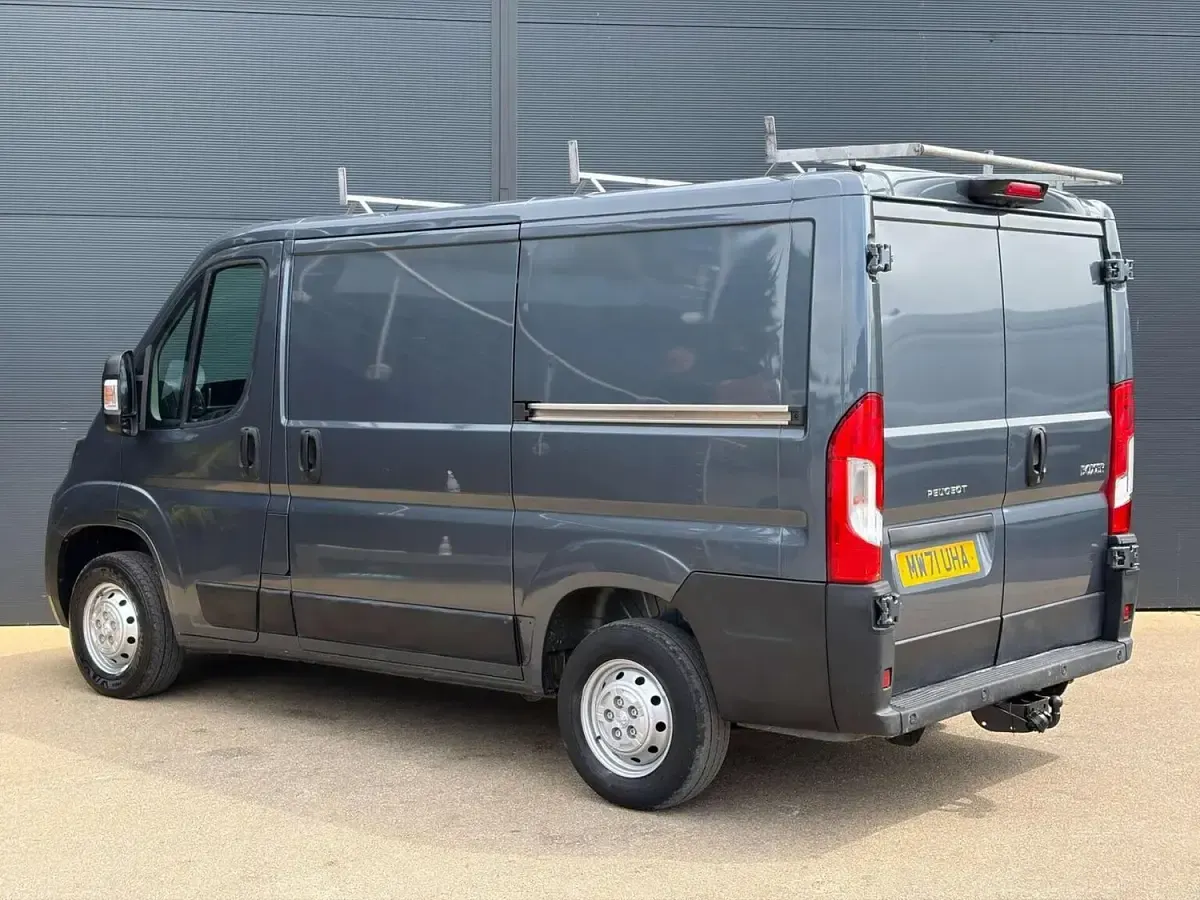 Used Peugeot Boxer S 120 HP (88 kW) 2021 Grey Van