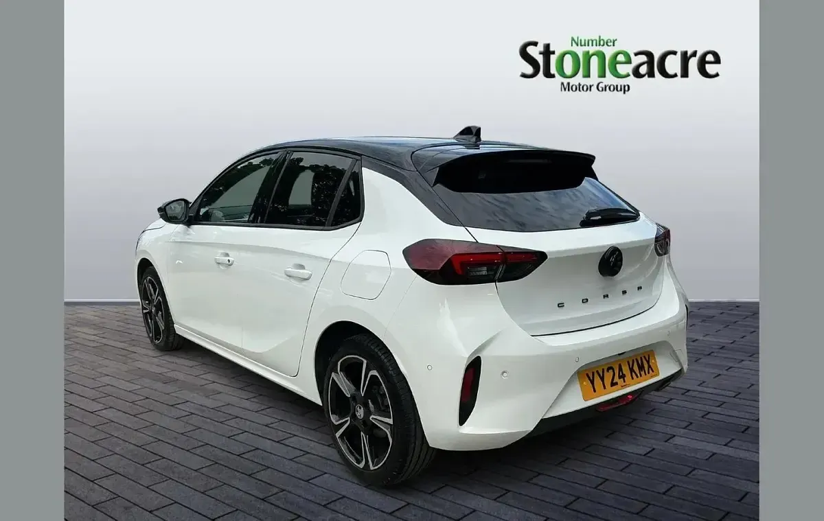 Used Vauxhall Corsa Ultimate 99 HP (72 kW) 2024 White Hatchback