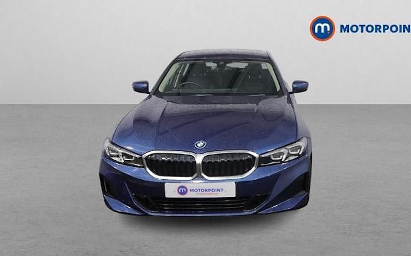 Used BMW 330e Sport Line 292 HP (214 kW) 2024 Blue Sedan