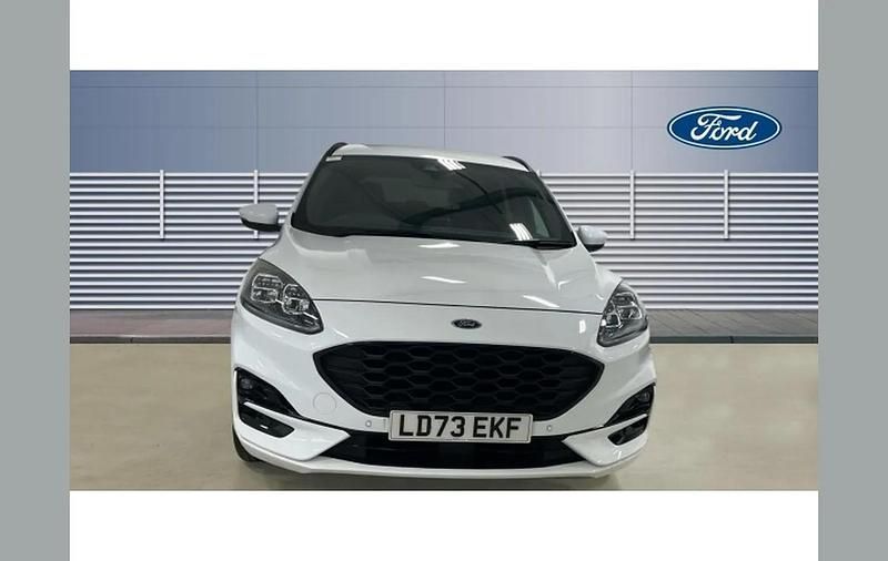 Used Ford Kuga ST-Line 190 HP (139 kW) 2023 White SUV