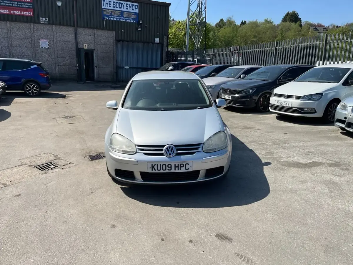 Used VW Golf VI Match 105 HP (77 kW) 2009 Silver Hatchback