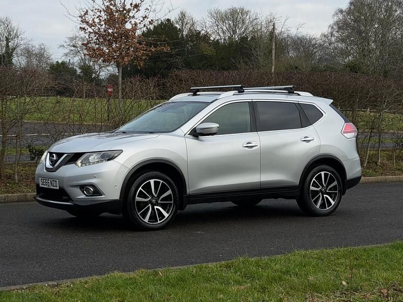 Used Nissan X-Trail Tekna 130 HP (95 kW) 2015 Silver SUV