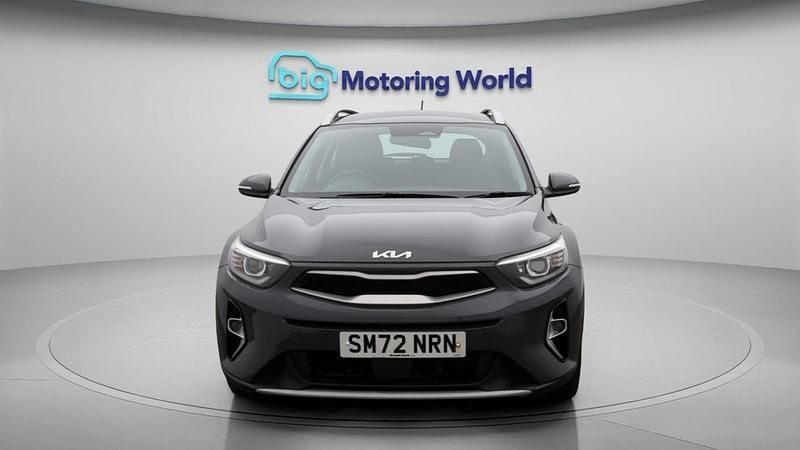 Used Kia Stonic 99 HP (72 kW) 2022 Grey SUV