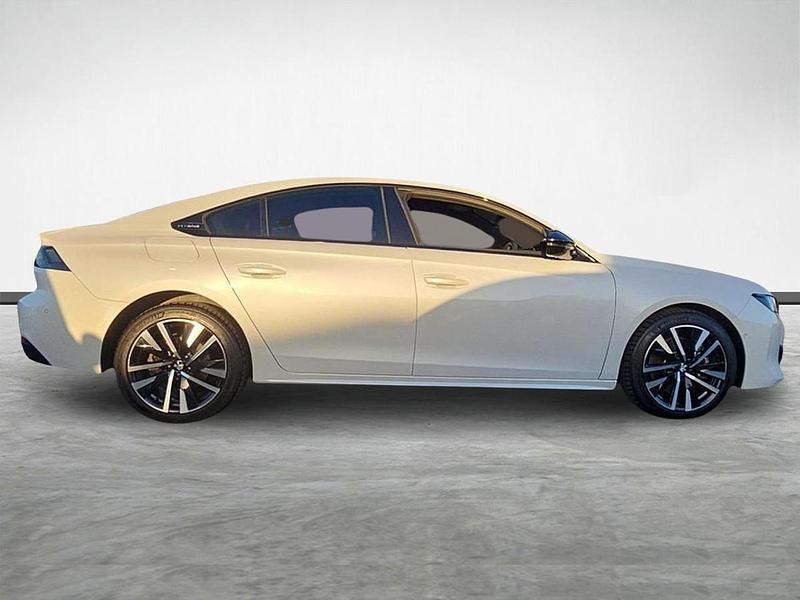 White Used 2023 Peugeot 508 GT Hatchback | £21,000 (Fair price) - Image 1/3