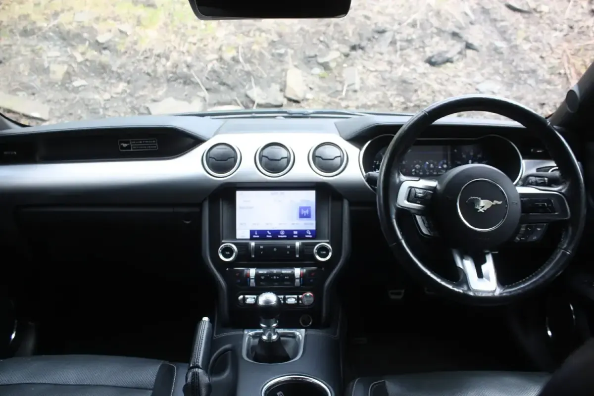 Usado Ford Mustang 2020 Gris Coupe