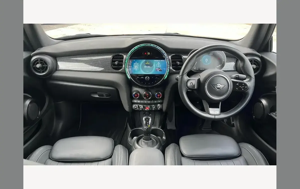 Used Mini Cooper Cabriolet Exclusive 134 HP (98 kW) 2024 White Cabriolet