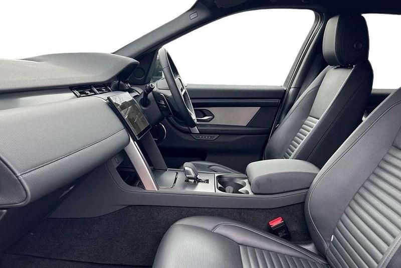 Used Land Rover Discovery Sport SE Dynamic 200 HP (147 kW) 2024 Silver SUV