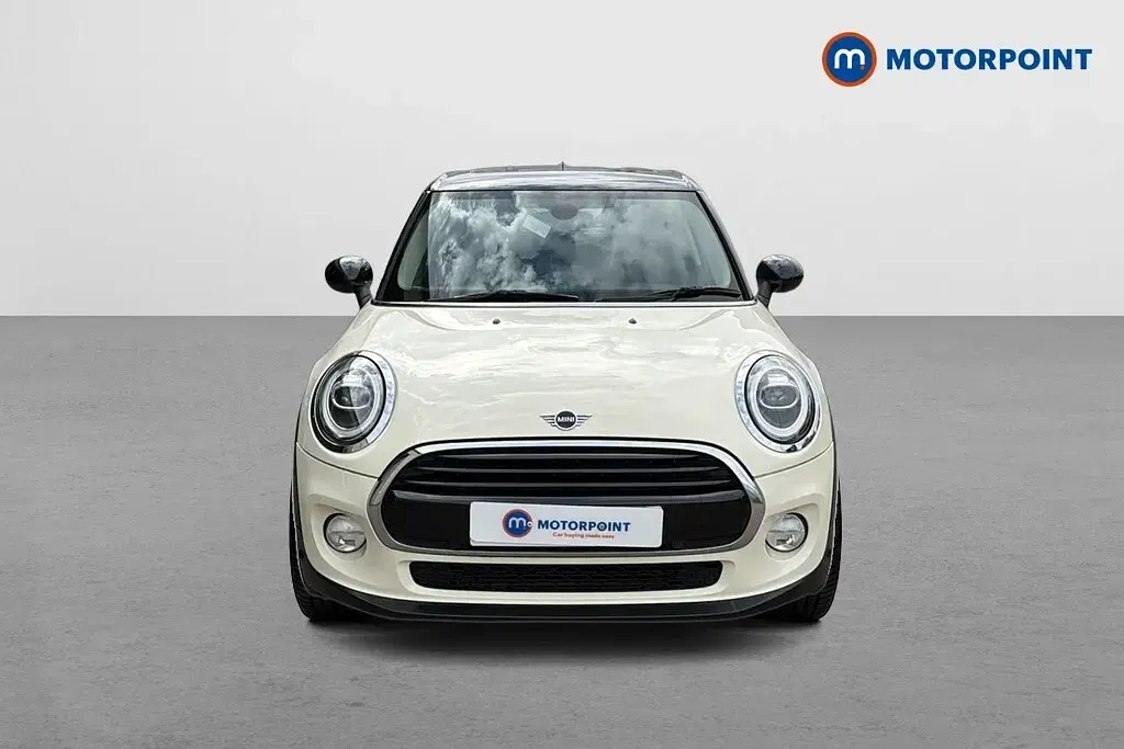 Used Mini Cooper Classic 2018 White Hatchback