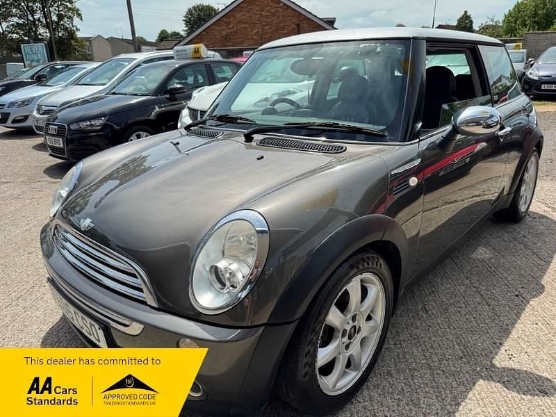 Grey Used 2006 Mini Cooper Hatch Hatchback | £2,995 - Image 1/4