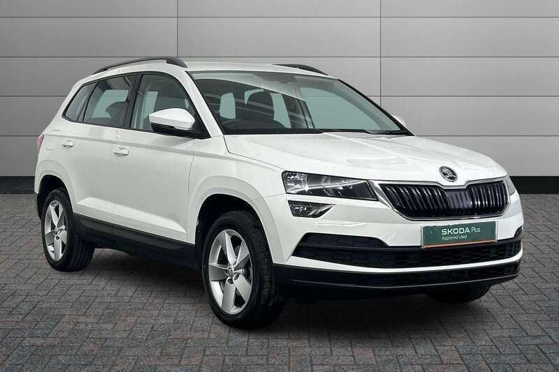 White Used 2018 Skoda Karoq SE SUV | £15,200 (Good price) - Image 1/4