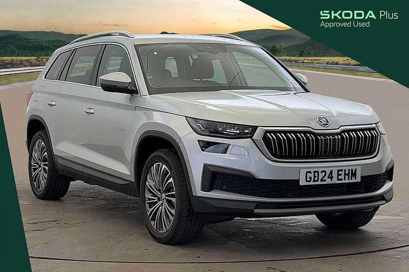 Brilliant silver metallic New 2024 Skoda Kodiaq SE L Executive SUV | £31,450 (Super price) - Image 1/4