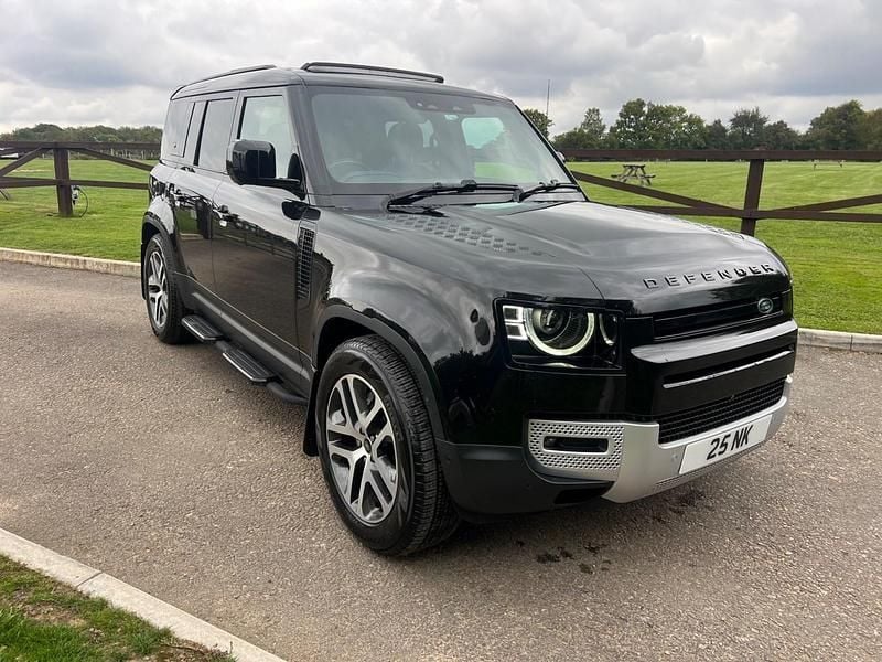 Black Used 2023 Land Rover Defender SE SUV | £54,995 (Fair price) - Image 1/4