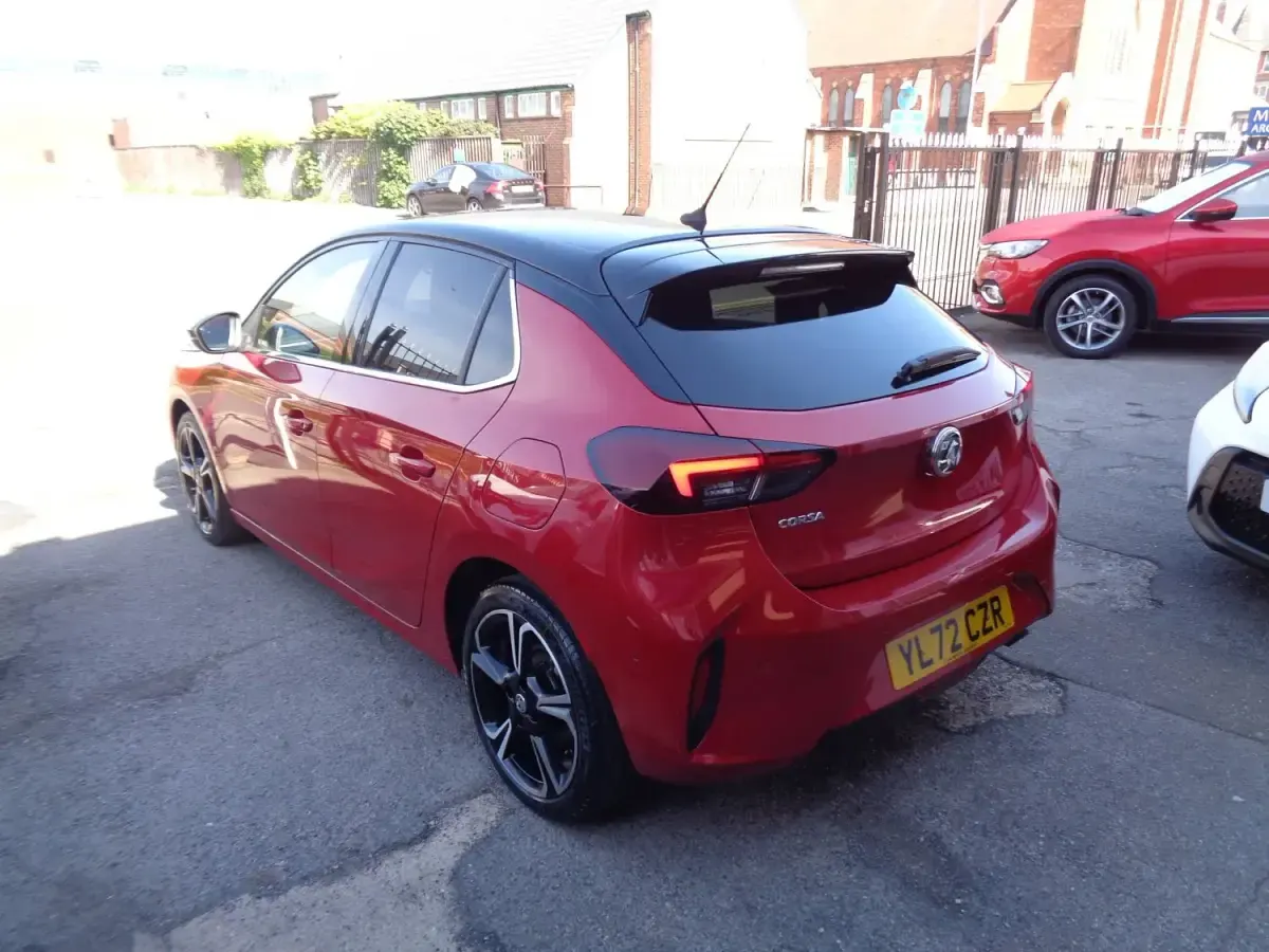 Używany Vauxhall Corsa Ultimate 2023 Czerwony Hatchback