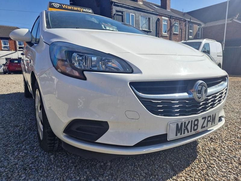 Used Vauxhall Corsa 95 HP (69 kW) 2018 White Van