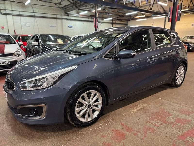 Used Kia Ceed 2016 Blue Hatchback
