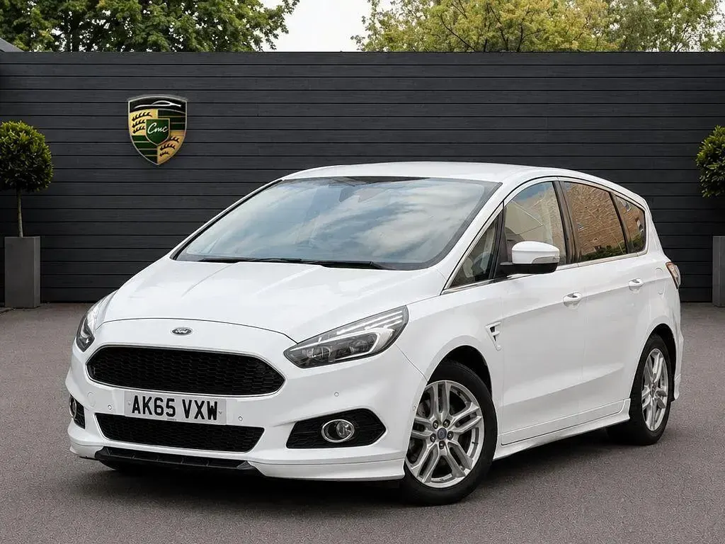 Used Ford S-MAX Sport 210 HP (154 kW) 2016 White MPV