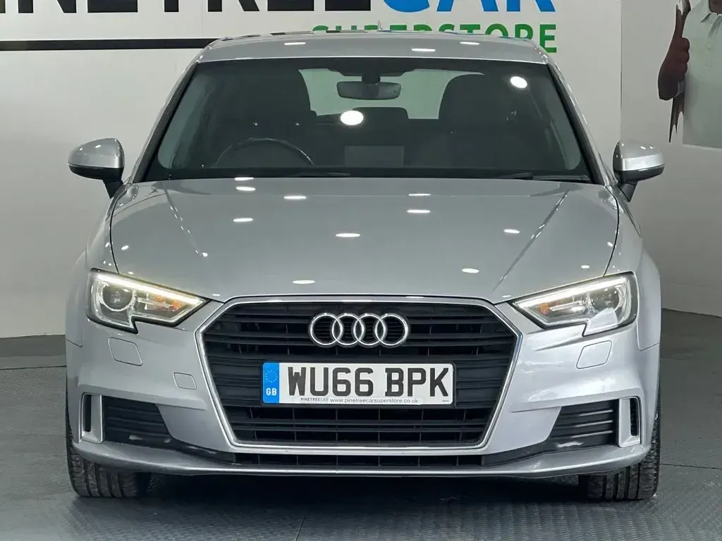 Used Audi A3 Sportback Sport 150 HP (110 kW) 2016 Silver Hatchback