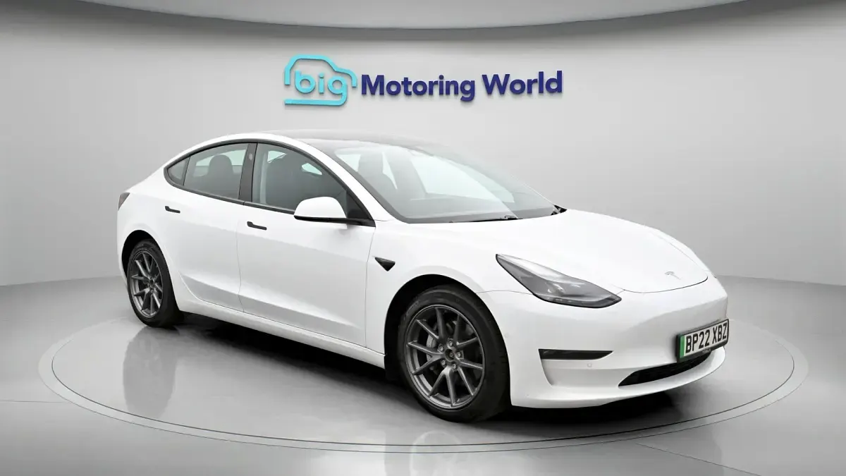 Używany Tesla Model 3 Long Range AWD 366 kW (498 KM) 2022 Sedan/Limuzyna