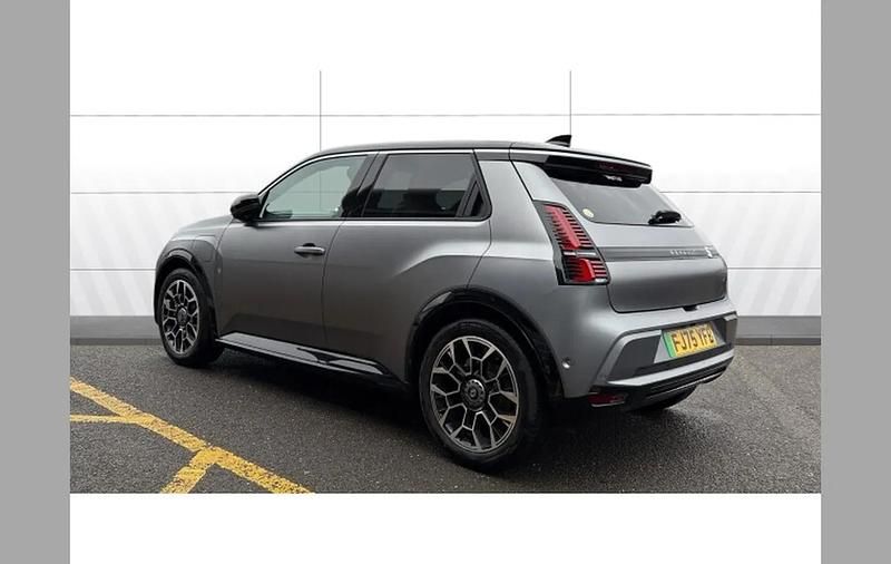 New Renault R5 Komfort 110 kW (150 HP) 2025 Other Hatchback