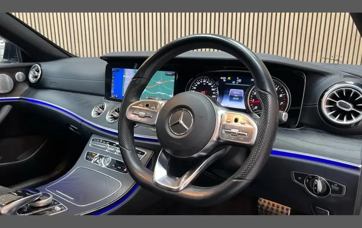 Used Mercedes E300 AMG Line Premium Plus 245 HP (180 kW) 2019 Black Cabriolet