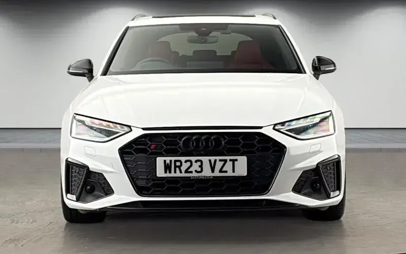 Used Audi S4 Advanced 341 HP (250 kW) 2023 Glacier white Estate