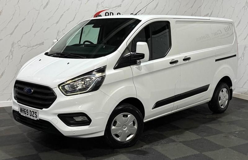White Used 2020 Ford Transit Custom Trend Van | £10,299 (Good price) - Image 1/3
