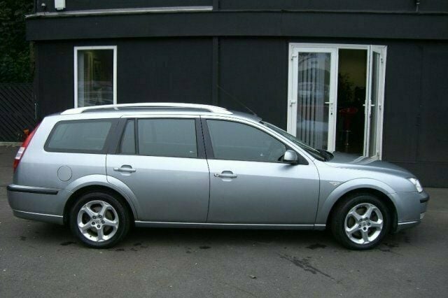 Begagnad Ford Mondeo 2007 Halvkombi
