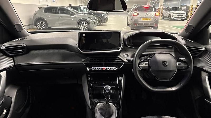 Used Peugeot 2008 Allure 129 HP (94 kW) 2023 SUV