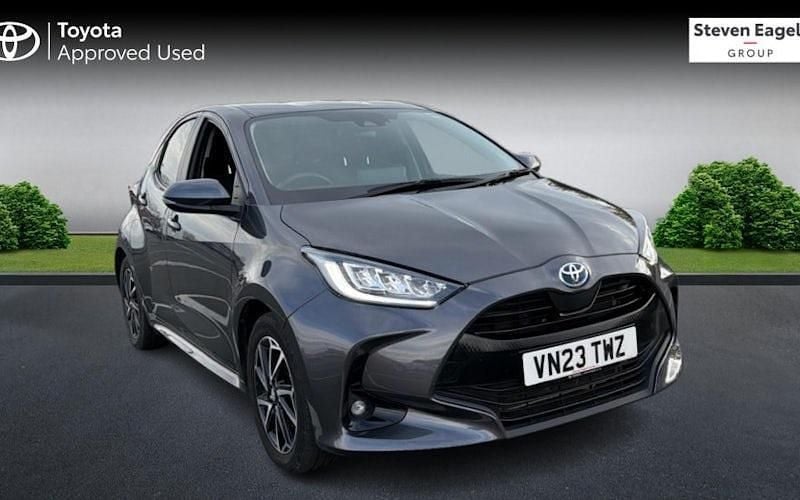 Used Toyota Yaris Hybrid Design 116 HP (85 kW) 2025 Hatchback