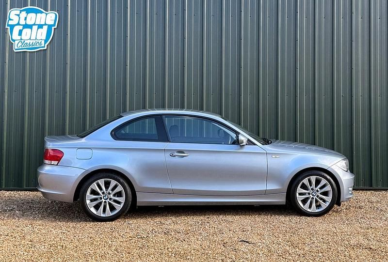 Used BMW 120 Coupé 2010 Blue Coupe