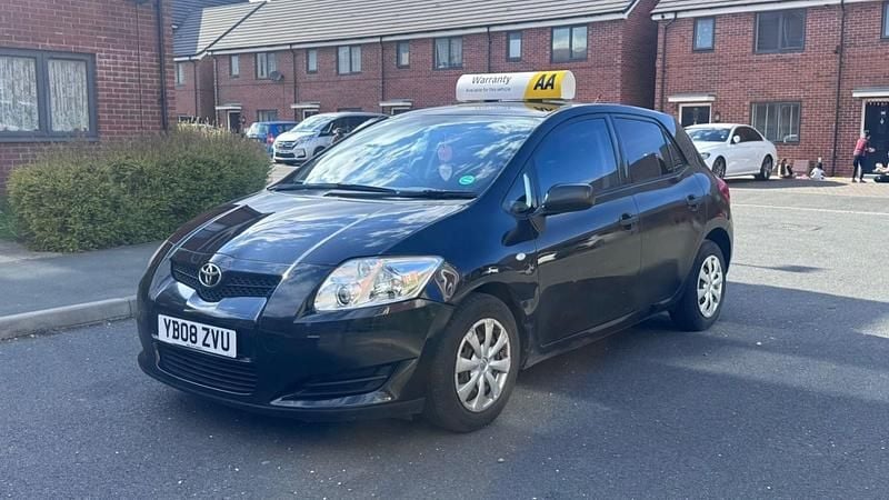Usado Toyota Auris T2 97 HP (71 kW) 2008 Preto Citadino