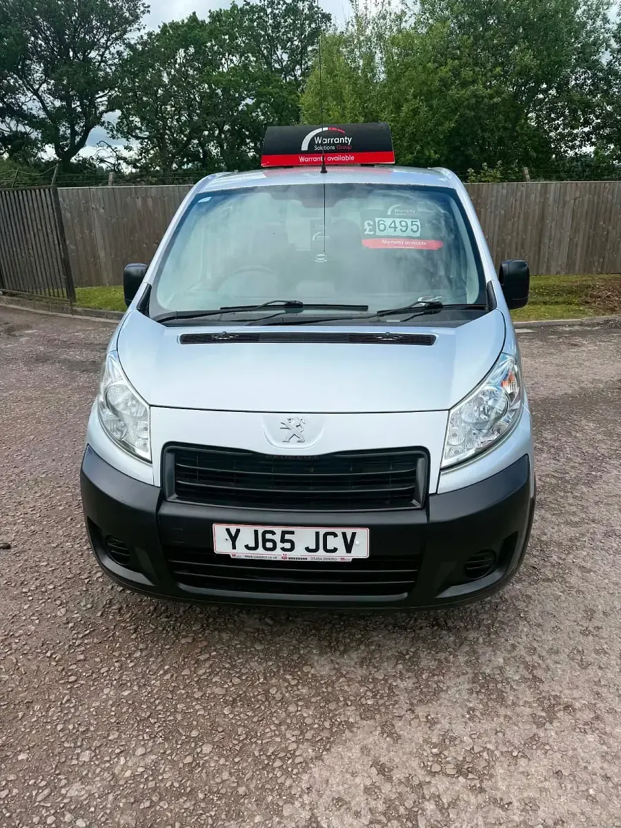 Used Peugeot TePee Comfort 2015 Silver MPV