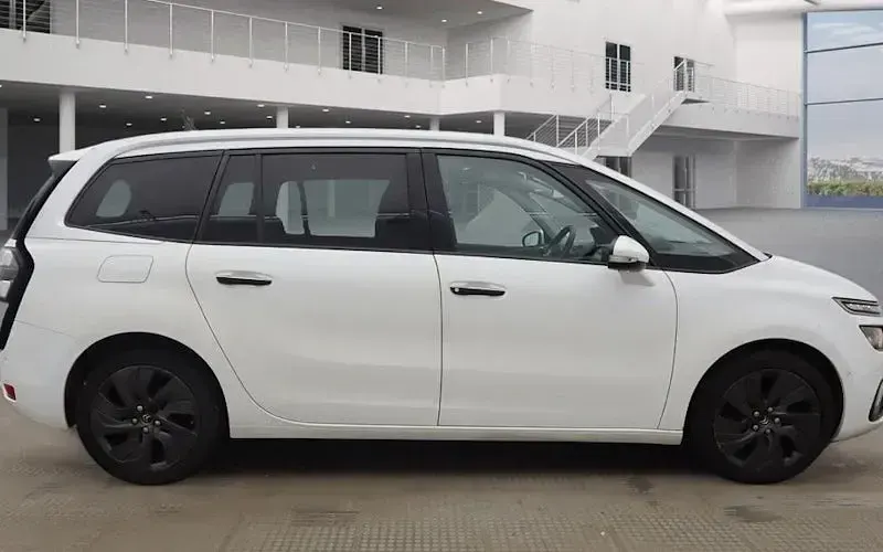 Used Citroën C4 SpaceTourer Flair 150 HP (110 kW) 2017 White MPV