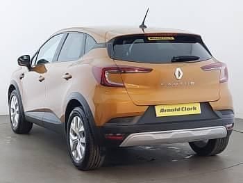 Usado Renault Captur Iconic 140 HP (102 kW) 2022 Laranja SUV