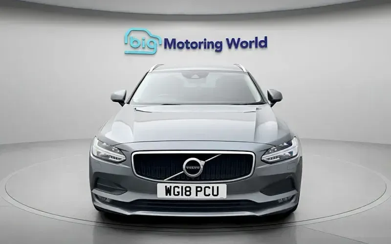 Used Volvo V90 Momentum 190 HP (139 kW) 2018 Grey Estate