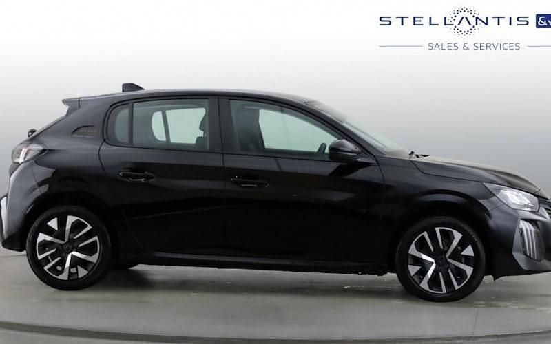 Used Peugeot 208 Style 101 HP (74 kW) 2025 Hatchback