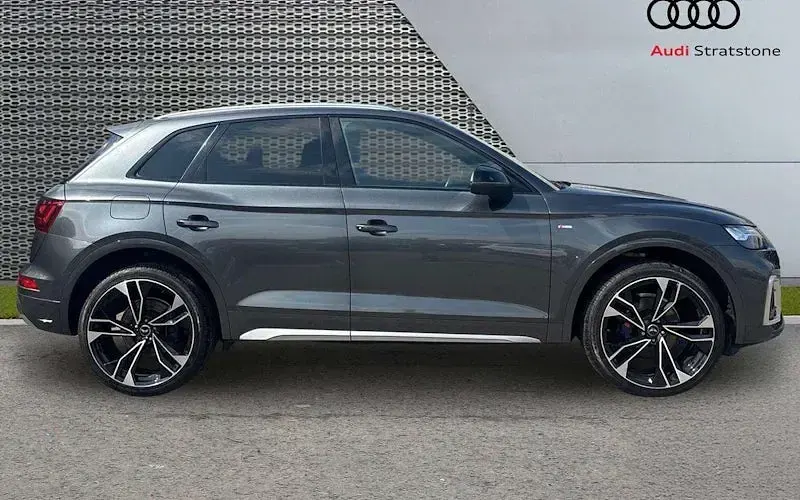 Used Audi Q5 S-Line 265 HP (194 kW) 2024 SUV