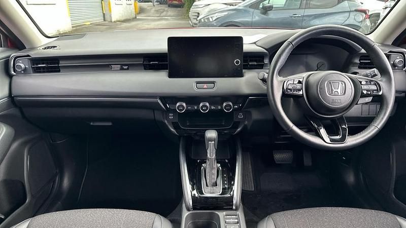 Used Honda HR-V Advance 131 HP (96 kW) 2025 Red SUV