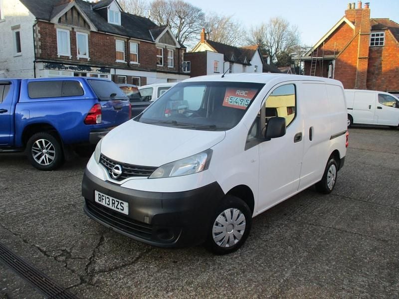 Used Nissan NV200 SE 2013 White MPV