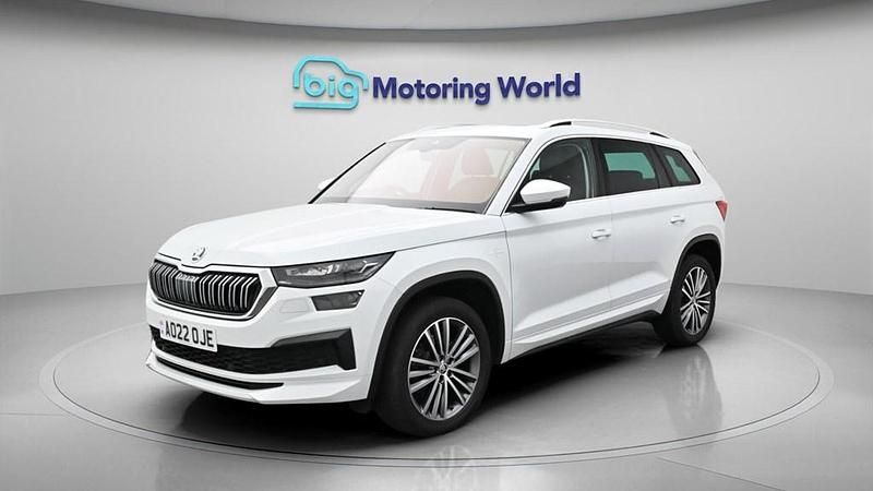 Used Skoda Kodiaq Dynamic 190 HP (139 kW) 2022 White SUV