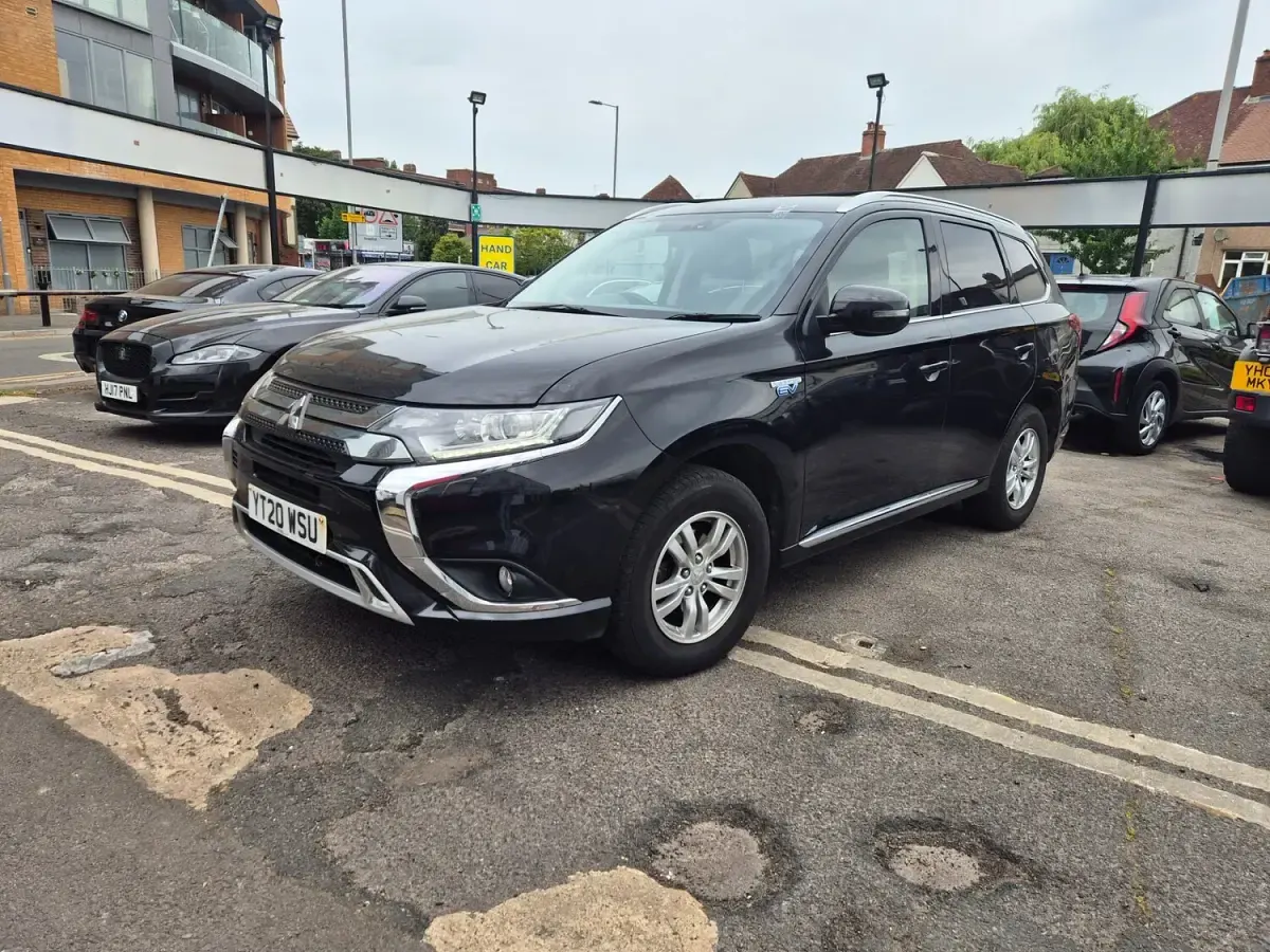 Used Mitsubishi Outlander P-HEV 2020 Black Estate